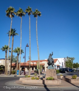 Jack Knife sculpture Scottsdale Arizona art district